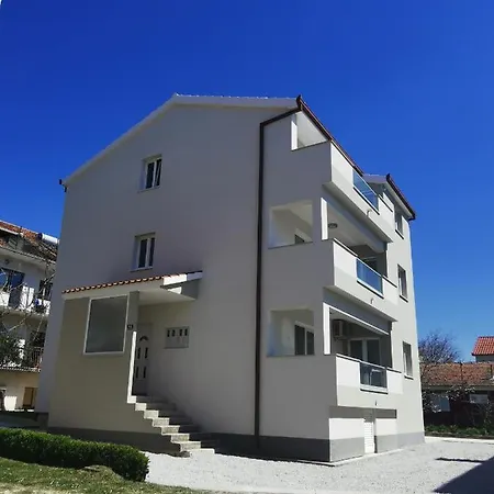 Bukic Apartamento *